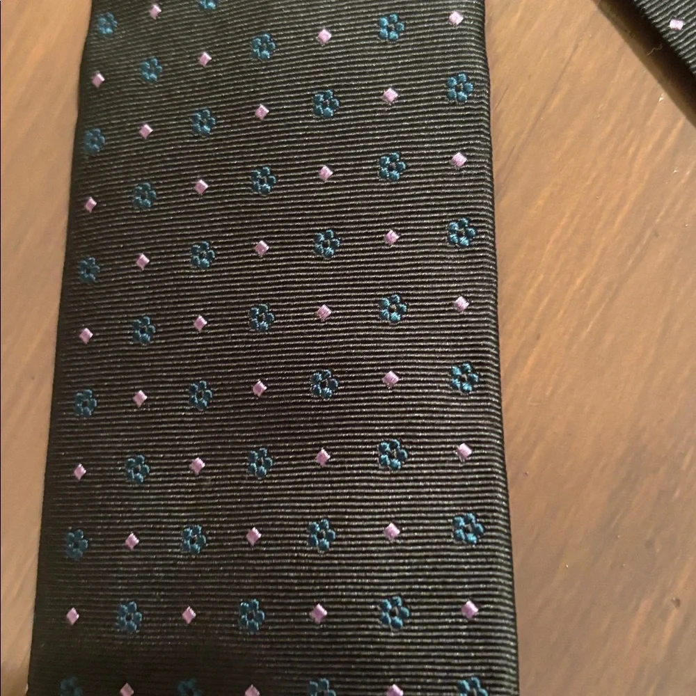 BANANA REPUBLIC silk tie